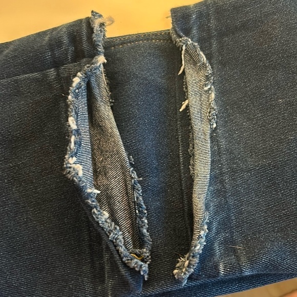 Lee Wide Leg Distressed Hem Dark Wash Jeans Size 10 - Picture 8 of 8